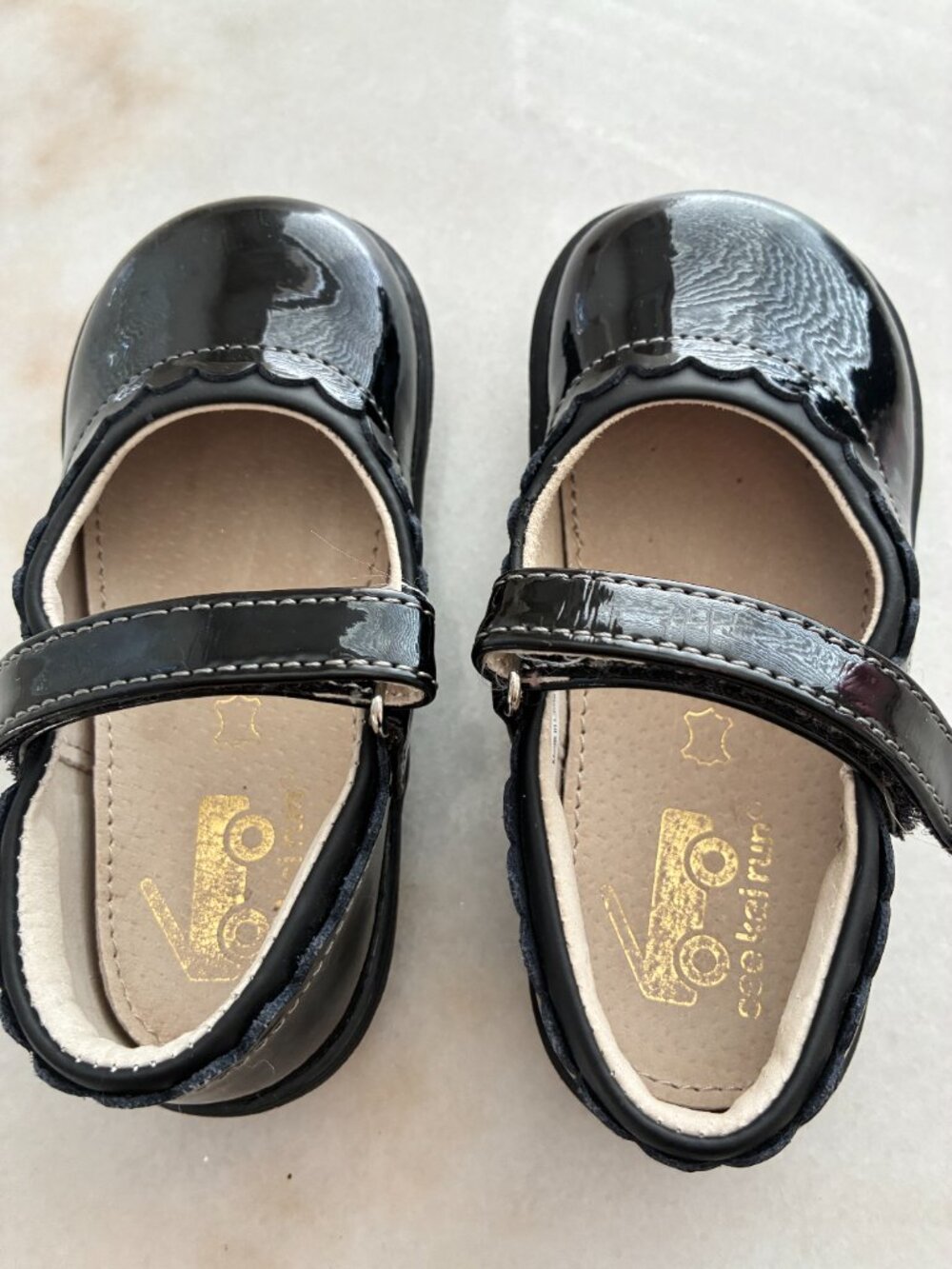 See Kai Run Jane II Black Patent Leather Mary Jane Shoes Size 8 - Picture 2 of 7